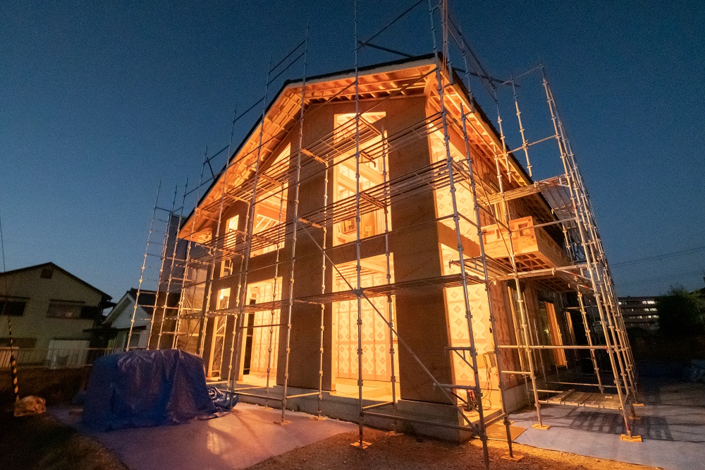 木造軸組み工法の家のライトアップ